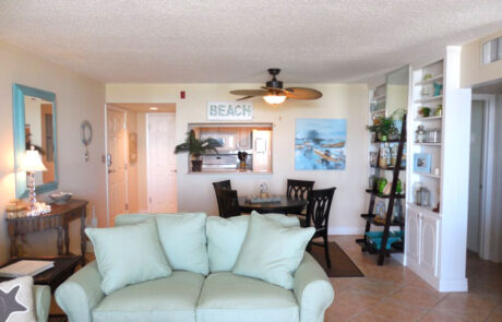7010 East winds Condo